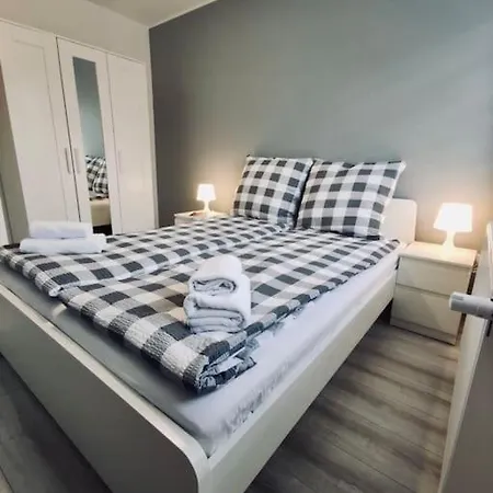 アパート Poniatowskiego Z Parkingiem