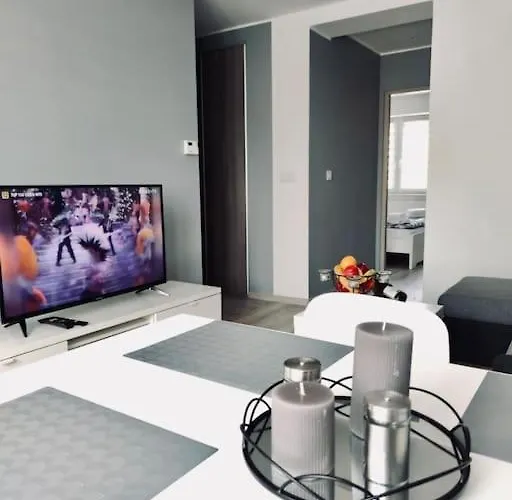 Poniatowskiego Z Parkingiem Appartamento